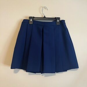 Pleated navy blue skirt
